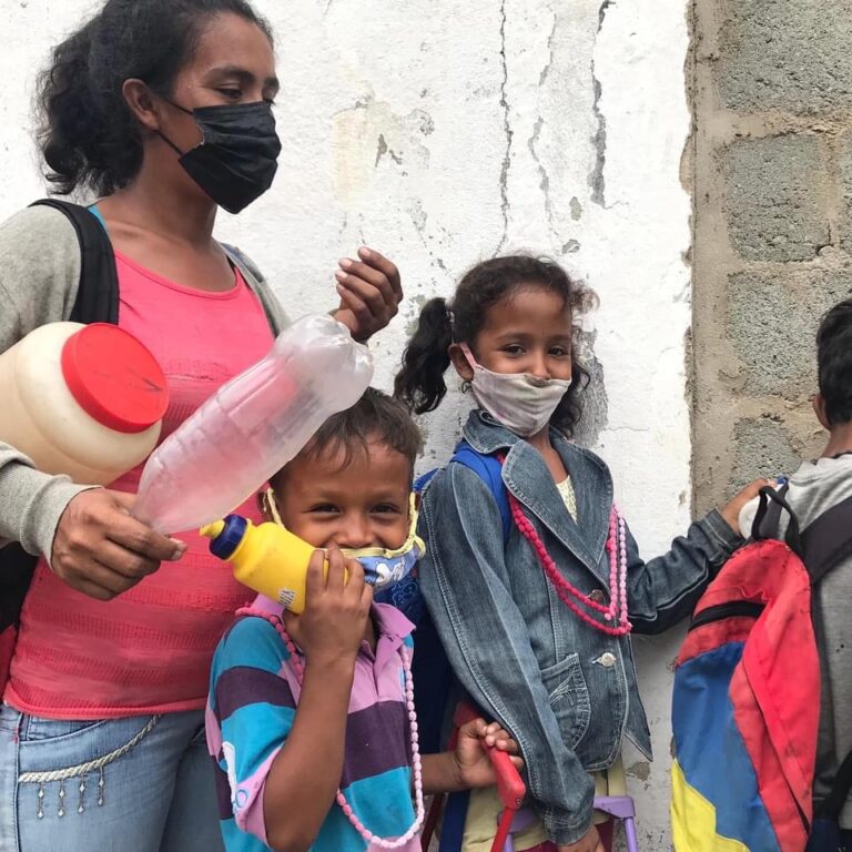 Iniciamos esta semana llena de alegría y felicidad